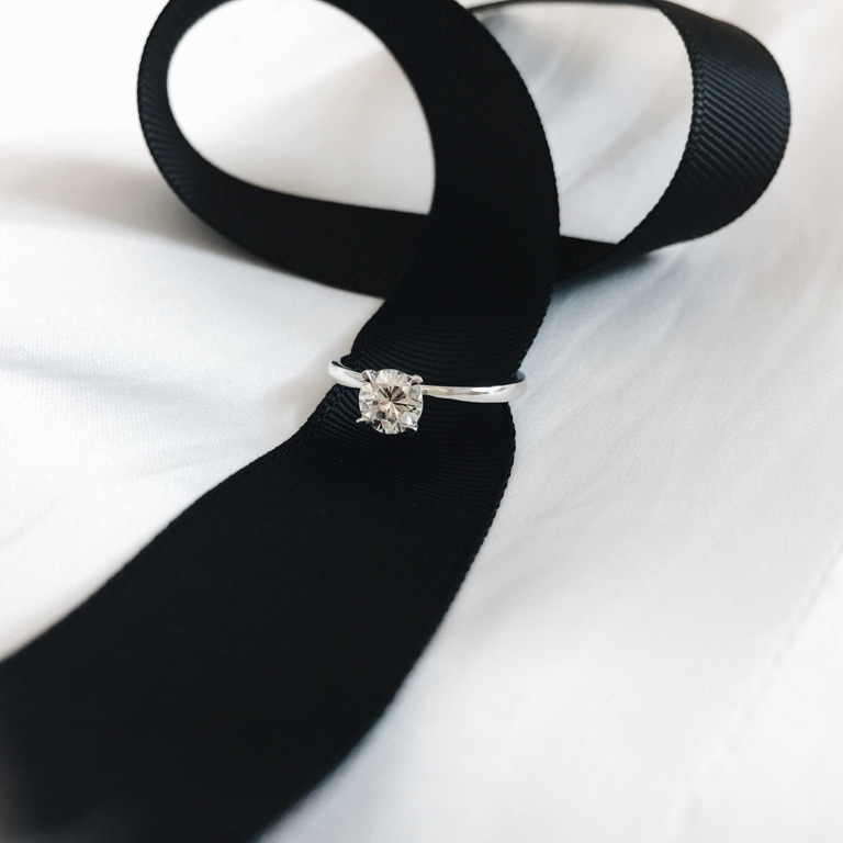 Alternative view of OLIVE RING & SOLITAIRE RING
