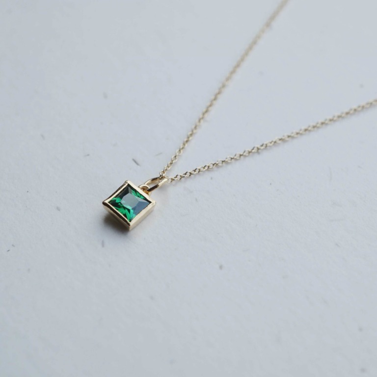 SQUARE STONE NECKLACE