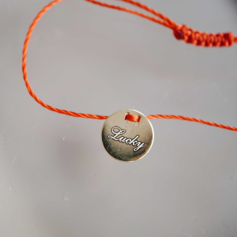 LUCKY BUTTON BRACELET