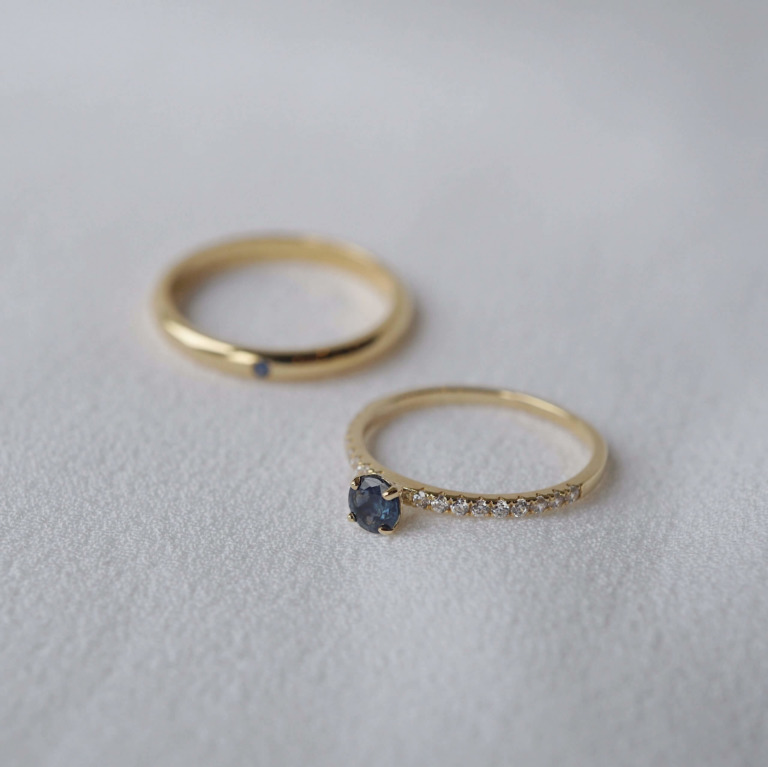 SAPPHIRE UNO RING & SAPPHIRE SOLITAIRE PAVE RING