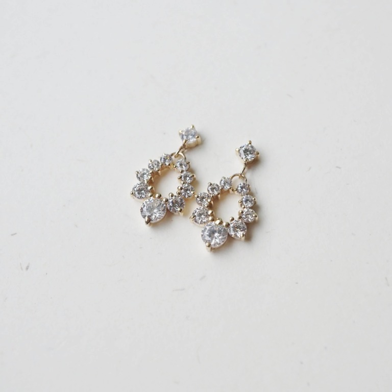 STONE DRIPPING EARRINGS