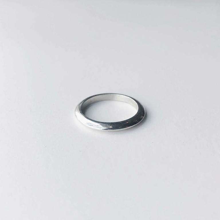 UFO BAND RING