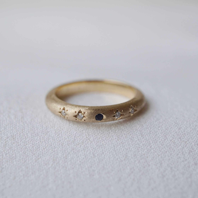 MOON & STAR BAND RING
