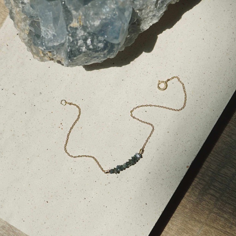 A GREEN RAW DIAMOND BRACELET
