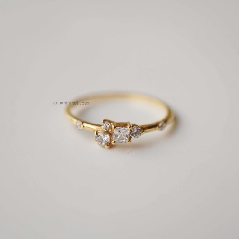 CLUSTER RING - SQUARE