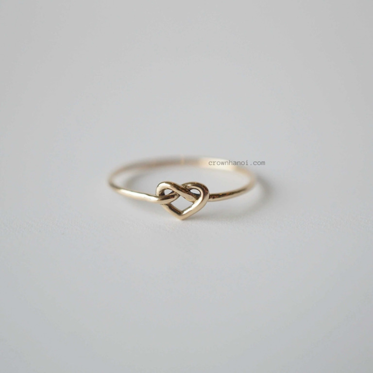 LOVE KNOT RING