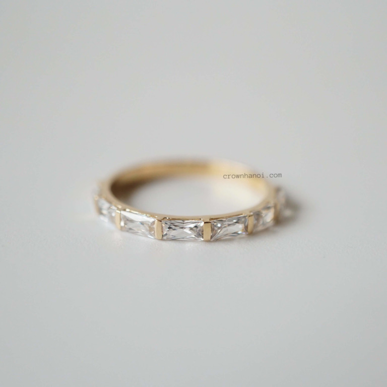RECTANGLE ETERNITY RING