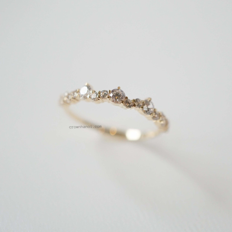 CROWN ETERNITY RING