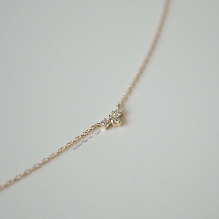 PYRAMID NECKLACE