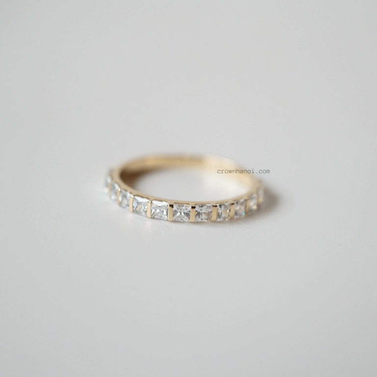 SQUARE ETERNITY RING