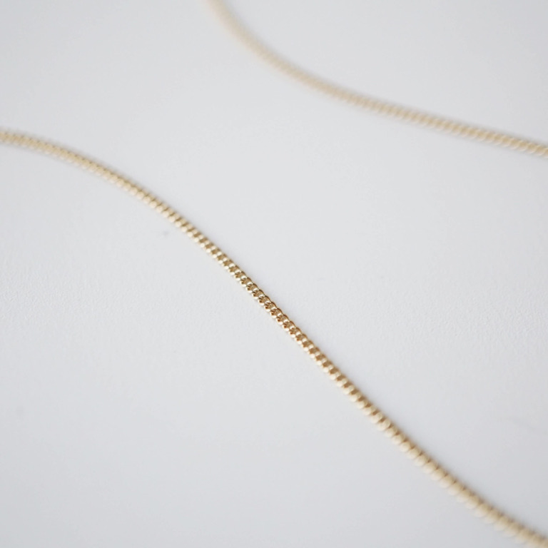 CURB NECKLACE