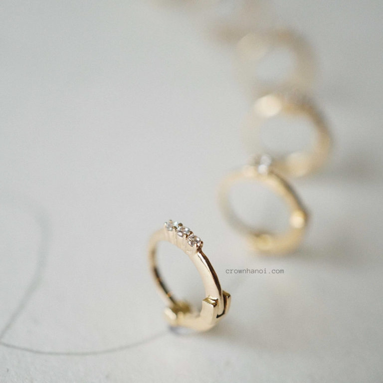 THREE STONE MINI HOOP EARRING