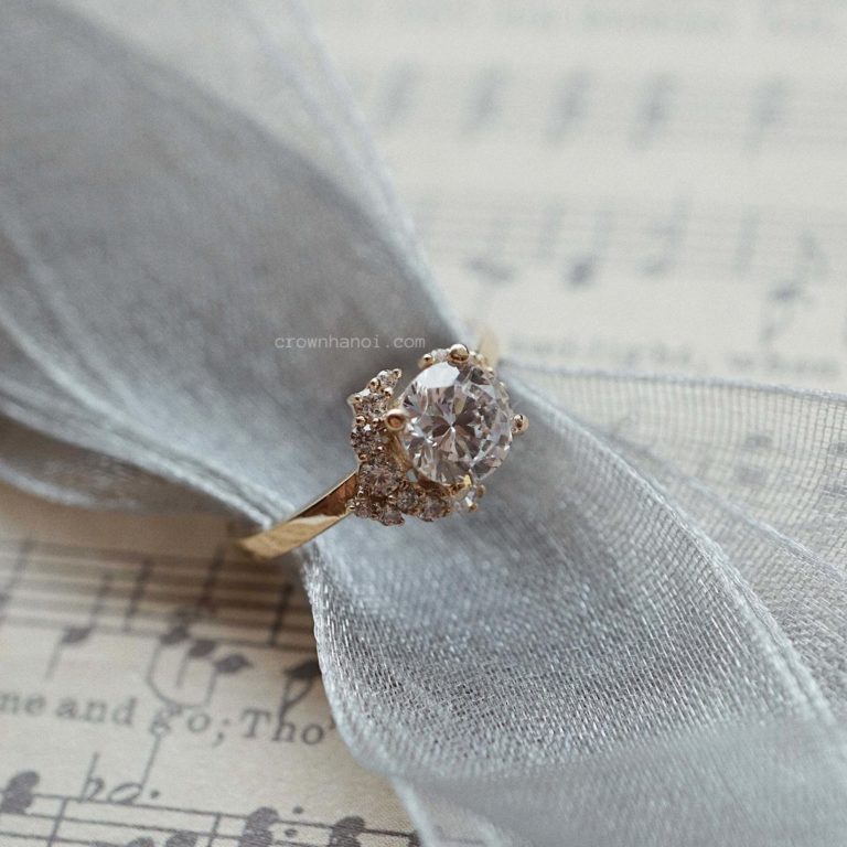 CLASSIC SPARKLE RING