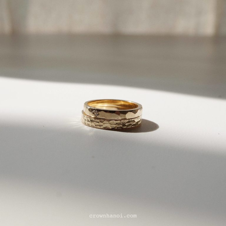Alternative view of STARDUST FACET RING
