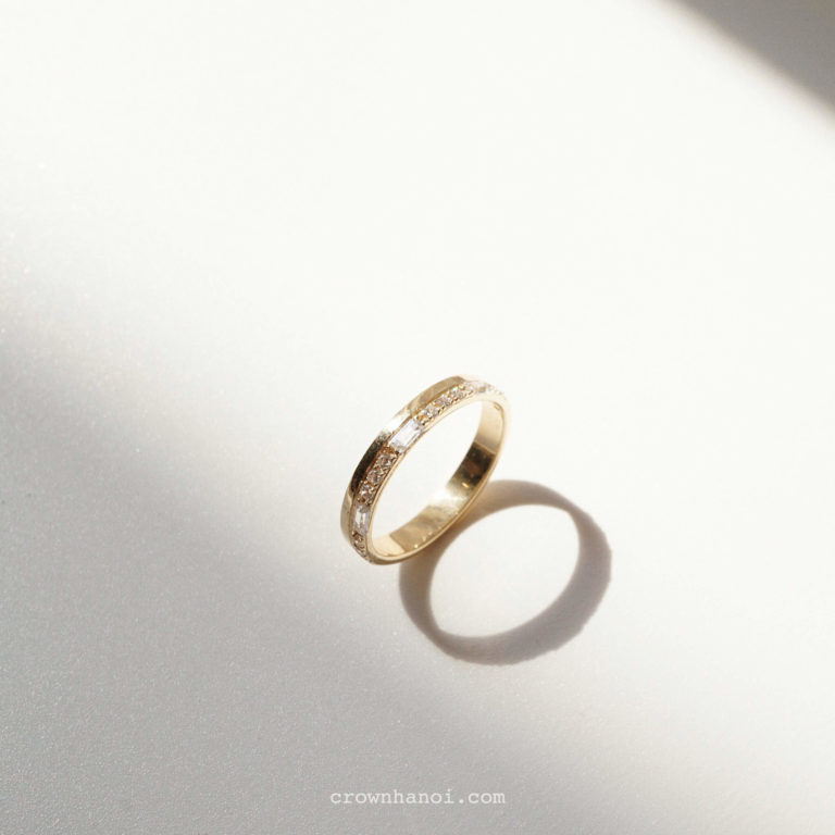 DIVERSE ETERNITY RING