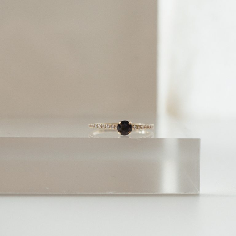 4 PRONG SAPPHIRE SOLITAIRE PAVE RING