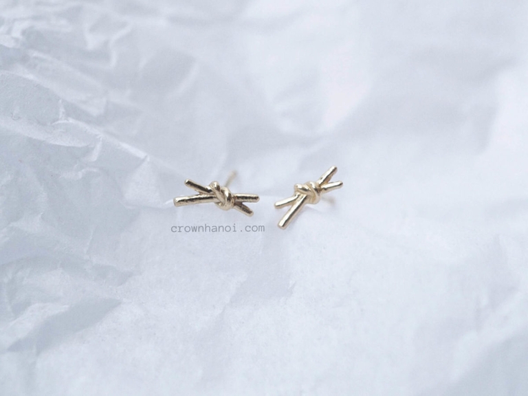 KNOT EARRINGS