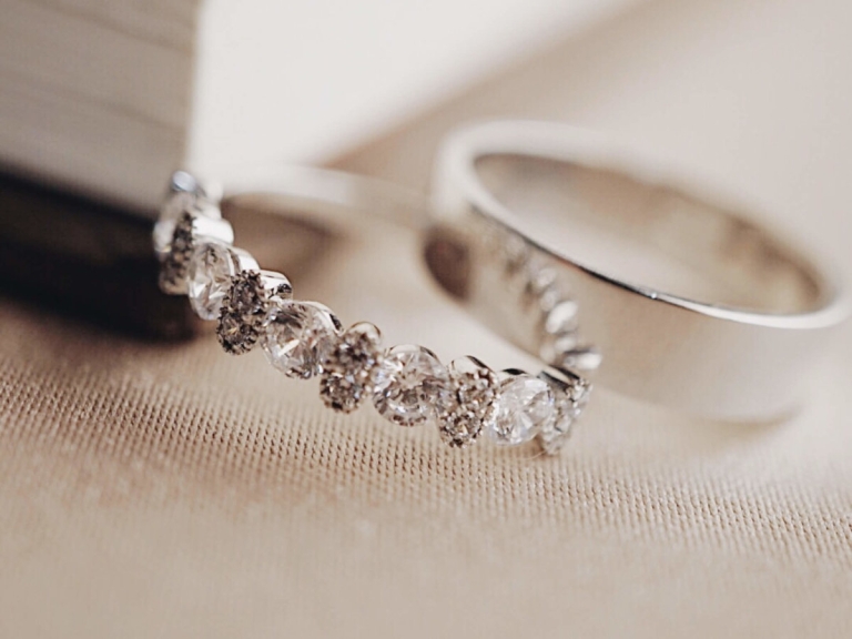 BAND RING 4.5MM & STARDUST ETERNITY RING