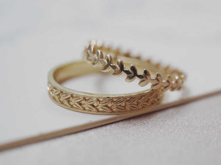 OLIVE LEAF BAND COUPLE RING
