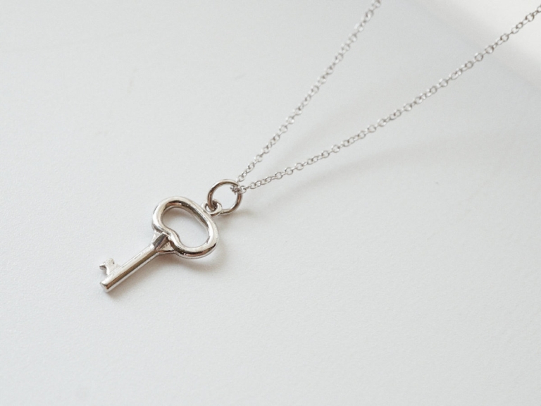 KEY NECKLACE