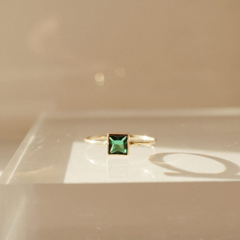 SKINNY RING - SQUARE