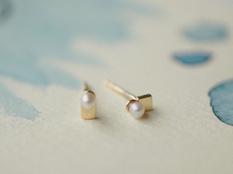 SQUARE PEARL EARRINGS