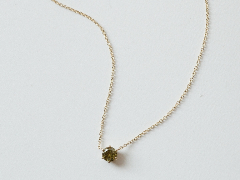 SOLITAIRE NECKLACE