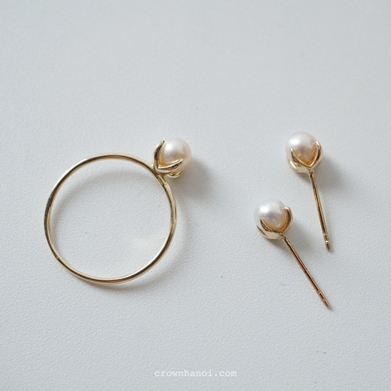 Alternative view of SKINNY RING - PEARL