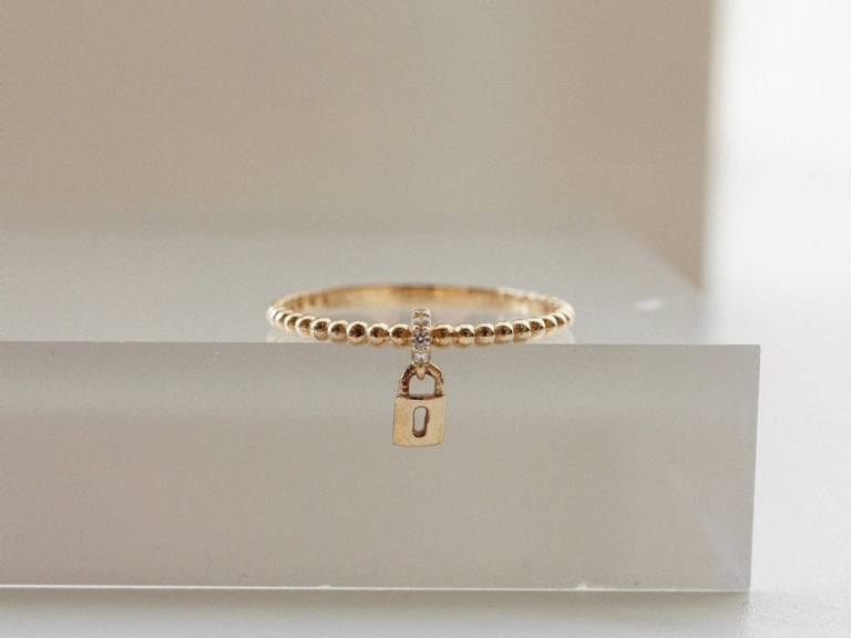 BEADED RING - DROP KEY