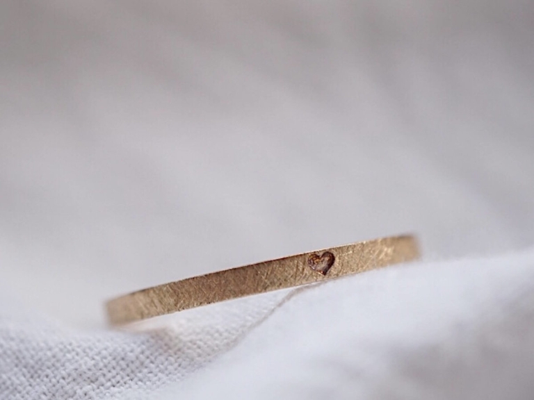 PATTERN HEART RING - 3MM