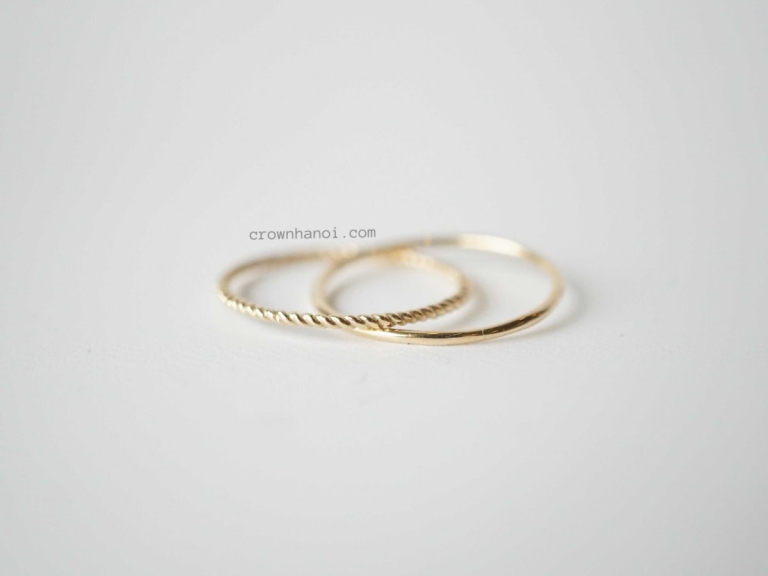 SKINNY TWIST NESTED RING