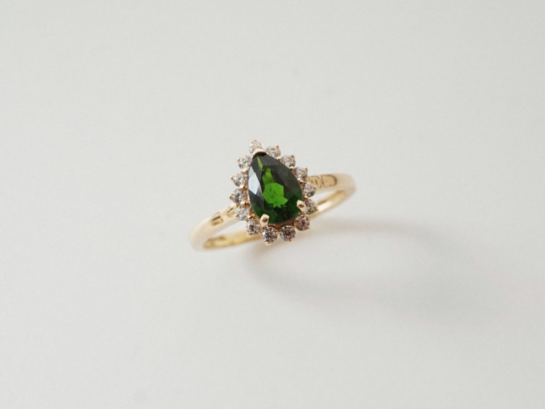 HALO CHROME DIOPSIDE PEAR CUT RING