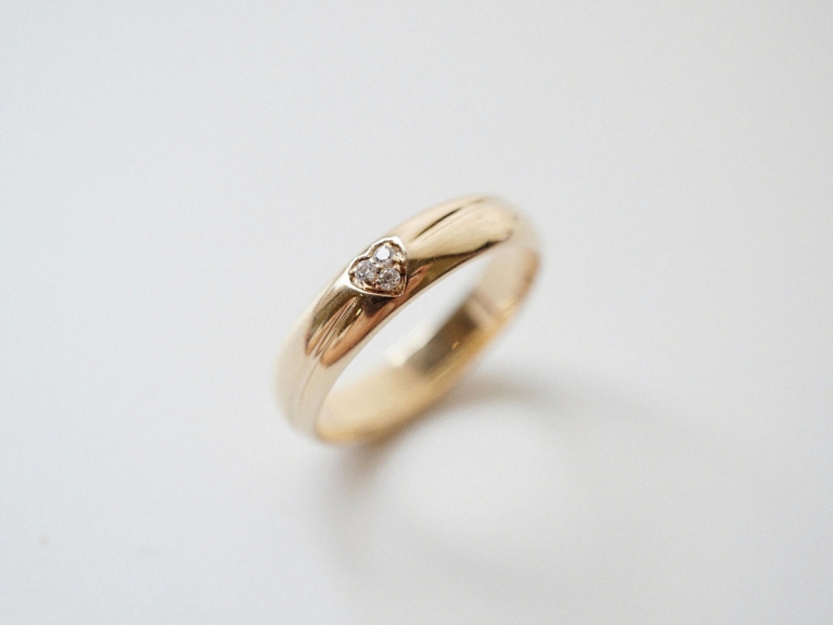 HEART WAVE D-SHAPE BAND RING