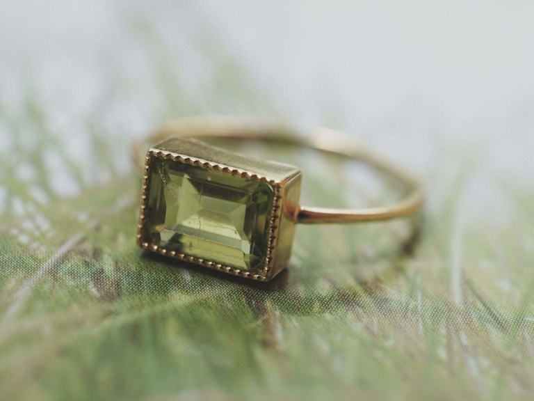 PERIDOT MILGRAIN SKINNY RING