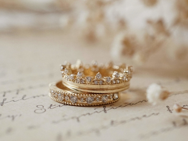 FRENCH LACE RING & TIARA BORDER RING