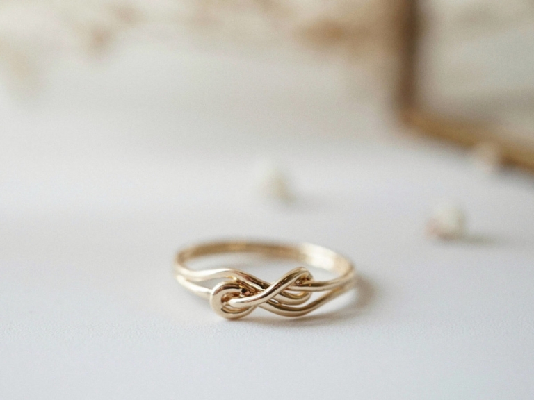 DOUBLE INFINITY KNOT RING