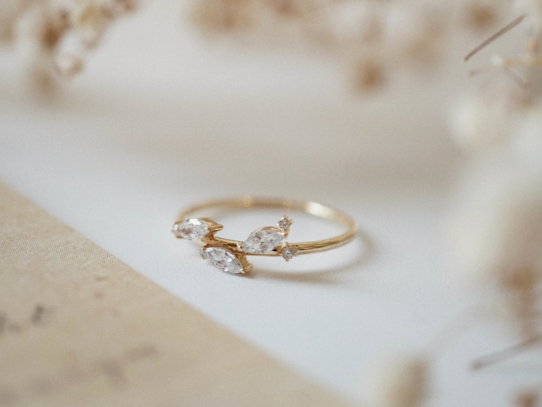 EUCALYPTUS LEAF RING