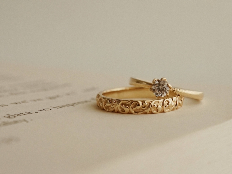 BOTANICAL BAND RING & ROSEBUD RING