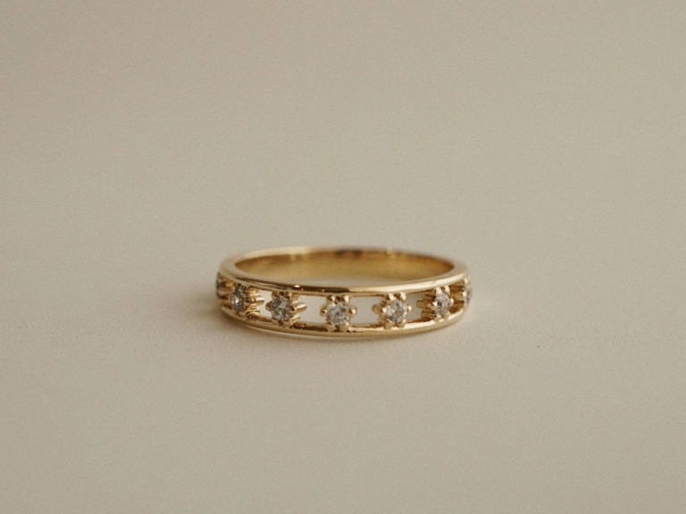 DAISY LACE RING