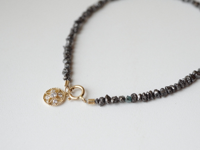 GERBERA - BLACK RAW DIAMOND BRACELET