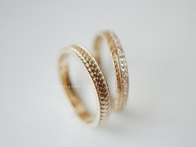 LAUREL BAND RING & FRINGE PAVE RING