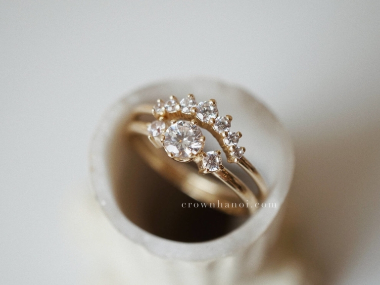 THREE STONE RING & ARCH SKINNY RING