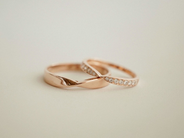 BOW ETERNITY RING - 2MM & SILKY BAND RING