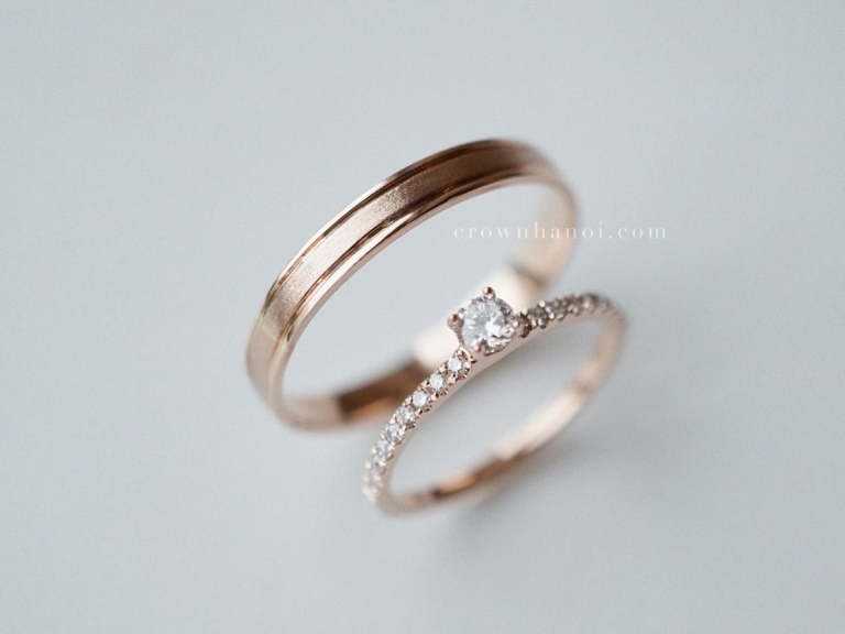 BORDER RING 3MM & 4 PRONG SOLITAIRE PAVE RING - 3MM