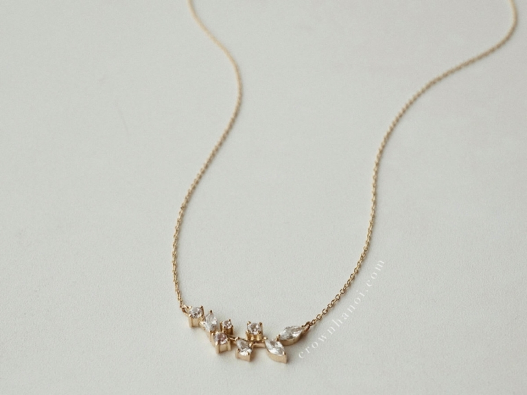 EUCALYPTUS NECKLACE