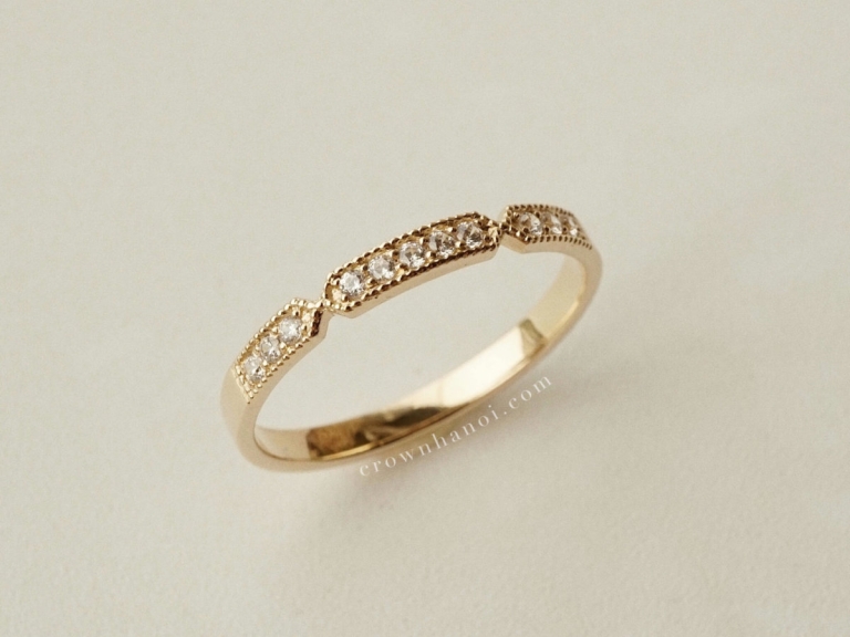 FRENCH PAVE RING