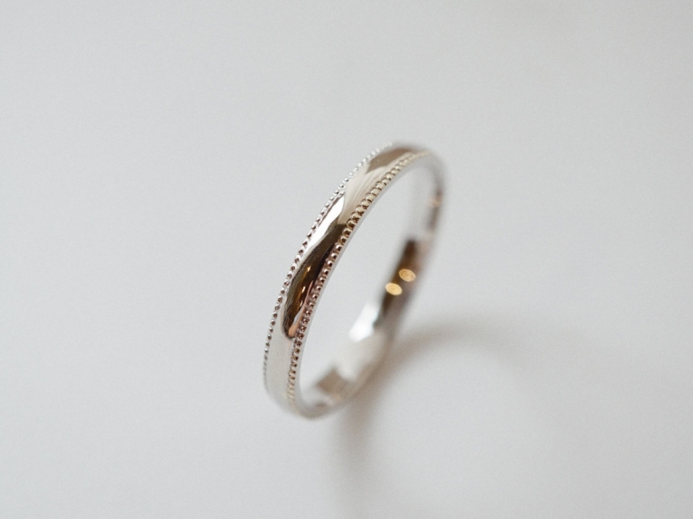 D - SHAPE DOUBLE MILGRAIN RING