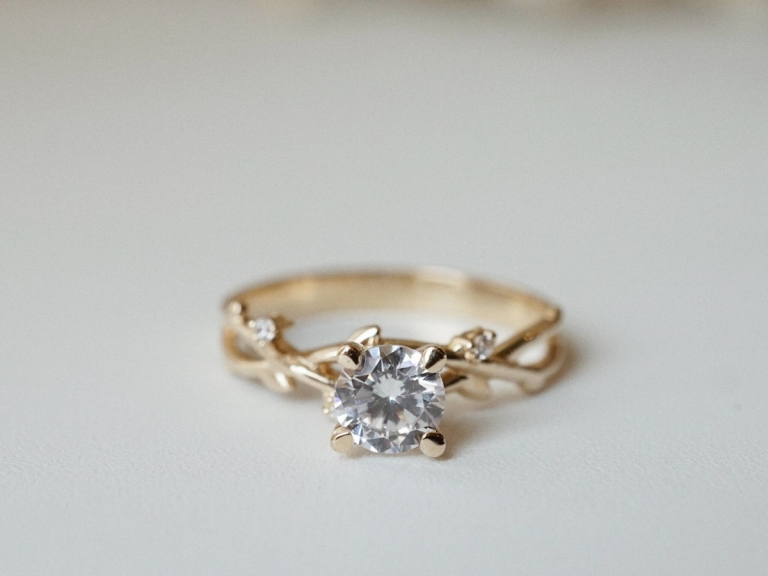 TWIG BUDS SOLITAIRE RING