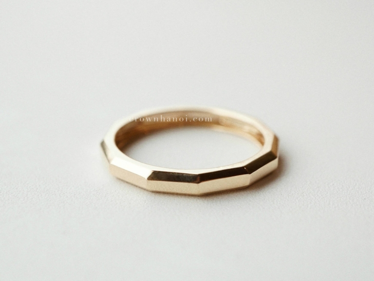 GEOMETRIC FACET RING - 2.5MM