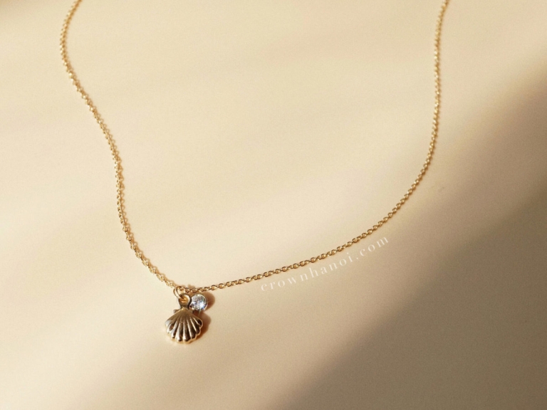 PETIT STONE SHELL NECKLACE